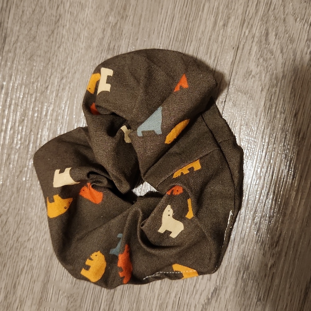 🐻  New Hair Scrunchie